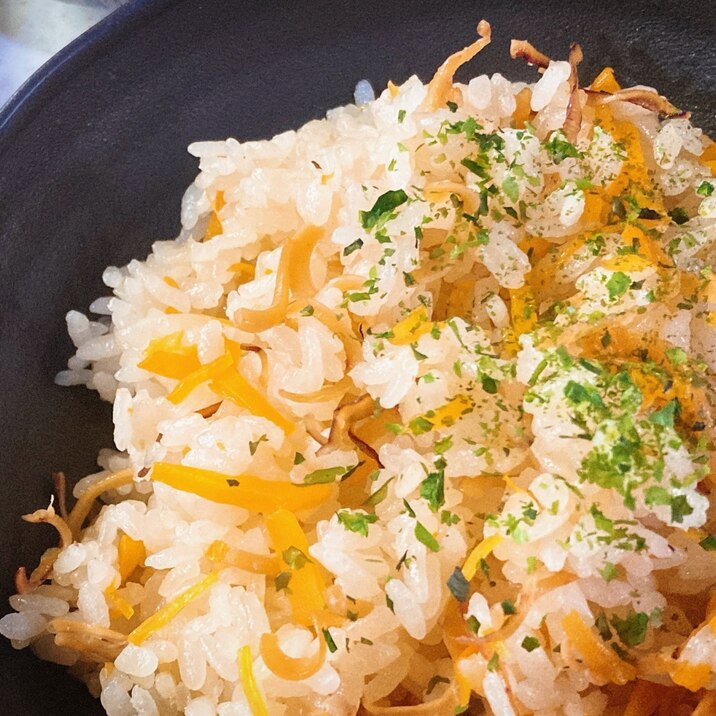 お菓子のイカそうめんで作るイカ飯